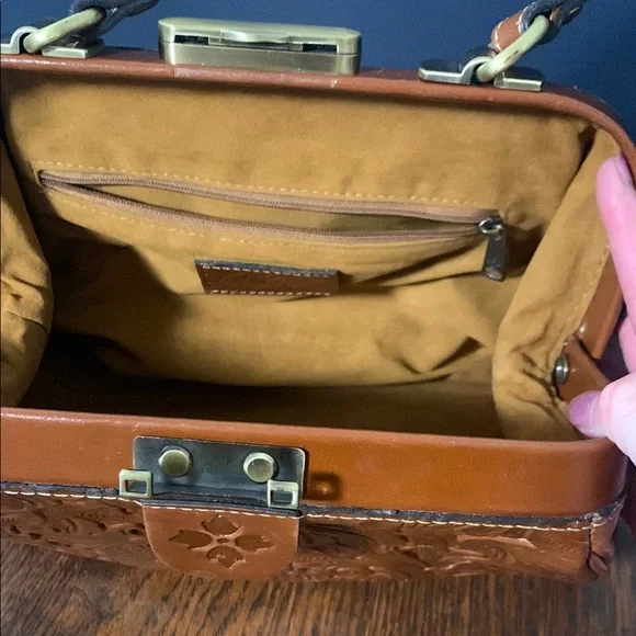 Patricia Nash Leather Bag - Picture 6 of 13